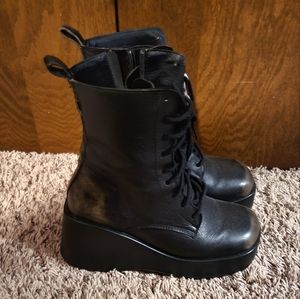 Steve Madden platform boots, size 9.5